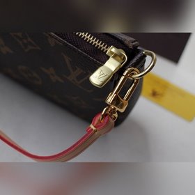 LV POCHETTE ACCESSORIES Большая сумка Модель M51980 С двумя плеч