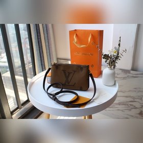 LV Модель M67562 POCHETTE DOUBLE ZIP Сумка на цепочке Сумка Poch