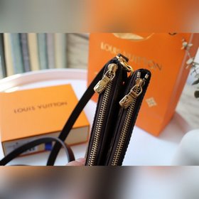 LV Модель M67562 POCHETTE DOUBLE ZIP Сумка на цепочке Сумка Poch