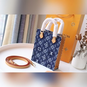 LV Серия Monogram Since 1854 【PETIT SAC PLAT Сумка】 Артикул： M80