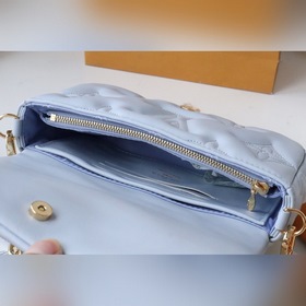 LV Сумка Артикул： 81398 Мягкая кожа с вышитым классическим узор
