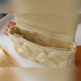 LV 【 Сумка】 Артикул： 81398 Эта сумка изготовлена из мягкой кожи