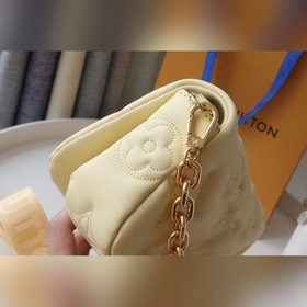 LV 【 Сумка】 Артикул： 81398 Эта сумка изготовлена из мягкой кожи