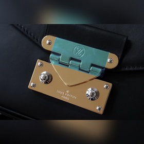 LV  Модель： M20393 Сумка Swing Новинка весенне-летнего показа 2