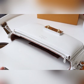 LV Модель： M20393 Сумка Swing Новая модель, представленная на в