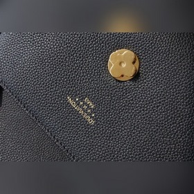LV Модель： M 58727 Маленькая сумка через плечо Изготовлена из зер