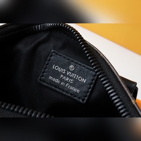 LV XS сумка с печатным логотипом Артикул： M45788 Высококачествен