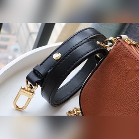 LV Артикул： M45777 Леопардовый принт Multi Pochette Accessories С