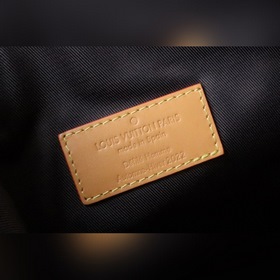 LV Модель： M46241 Сумка Окунитесь в мир сюрреализма и оцените те