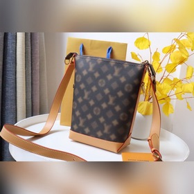 LV Модель： M46241 Сумка Окунитесь в мир сюрреализма и оцените те