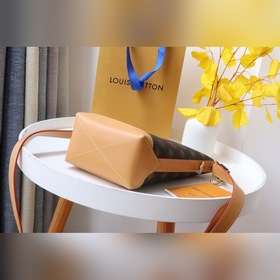 LV Модель： M46241 Сумка Окунитесь в мир сюрреализма и оцените те