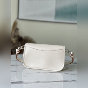LV Модель： M59457 Бежевый Сумка Buci Изготовлена из знаковой ко