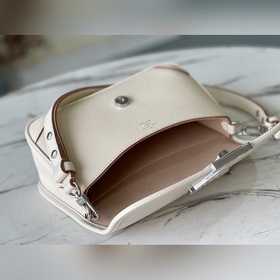LV Модель： M59457 Бежевый Сумка Buci Изготовлена из знаковой ко
