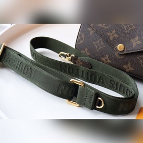LV Артикул： M80091 Комплект из трех предметов MULTI POCHETTE Fé
