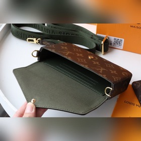 LV Артикул： M80091 Комплект из трех предметов MULTI POCHETTE Fé