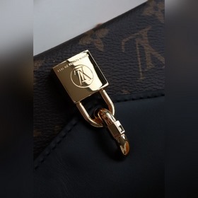 LV Модель： M80763 Сумка Padlock on Strap Классическая сумка с кл