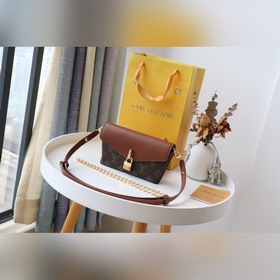 LV Модель M80763 Сумка Padlock on Strap Классическая сумка из тк