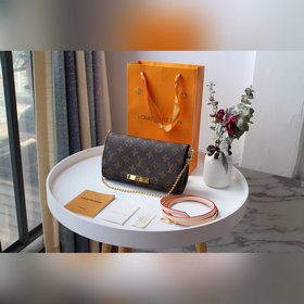 LV FAVORITE Маленькая сумка Модель M40717 Компактная и легкая с