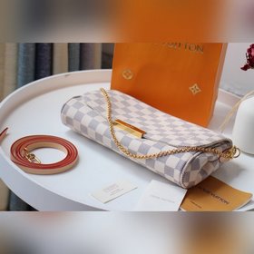Средняя сумка LV FAVORITE Модель M40718 Средняя сумка Favorite 