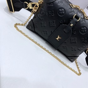 LV Артикул： M45393 Черная сумка Petite Malle Souple Эта сумка из 