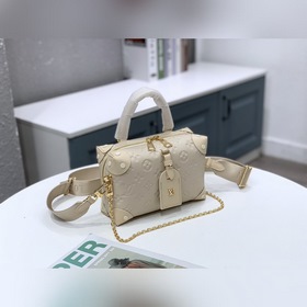 LV Артикул： M45394 Новая сумка Petite Malle Souple кремового цвет