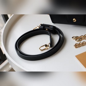 LV сумка с ремешком и замком Артикул： M80682 Черный Сумка Padloc