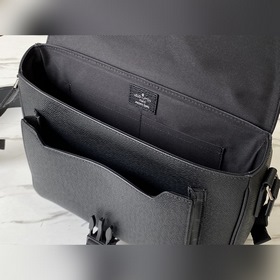 LV Модель： M30746 Новая сумка-почтальон Новая серия Taigarama, и