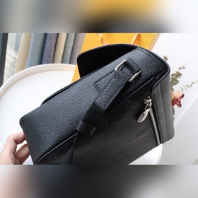 LV Модель： M30746 Новая сумка-почтальон Новая серия Taigarama, и
