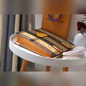 LV Артикул： M45969 Вирджил Абло и японский дизайнер Ниго совмест