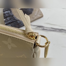 LV Модель M80501 Ванильно-желтый Мини-сумочка Pochette Accessoir