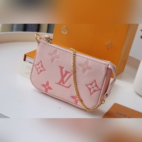 LV Артикул： M80501 Розовая мини-сумочка Pochette Accessoires В к