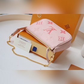LV Артикул： M80501 Розовая мини-сумочка Pochette Accessoires В к