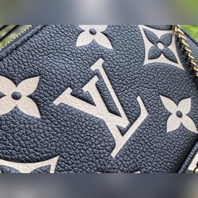 LV Артикул： M80732 Мини-сумочка Mini Pochette Accessoires с шелк