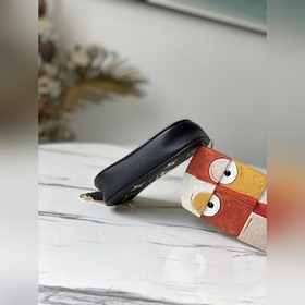 LV Артикул： M80732 Мини-сумочка Mini Pochette Accessoires с шелк