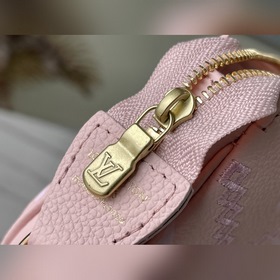 LV Артикул： M81140 Мини-сумочка Pochette Accessoires Дополните к