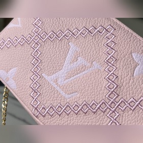 LV Артикул： M81140 Мини-сумочка Pochette Accessoires Дополните к