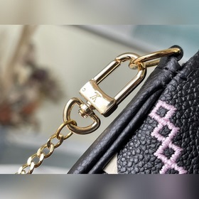 LV Артикул： M81140 Черный клатч Сумка из кожи с тисненым зернист