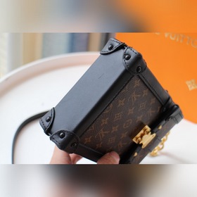 LV Артикул： M63913 Старинный Trunk Vertical сумка на цепочке Из