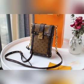 LV Артикул： M67873 Желтый Trunk Vertical сумка на цепочке Изгото