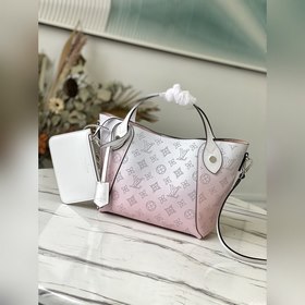 LV Артикул： M57858 Переходный розовый  Hina Маленькая сумка Изг