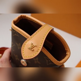 LV Артикул： M80874 Сумка через плечо Fold Me Сумка из парусины 