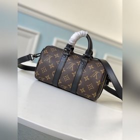 LV Модель M80201 Zoooom with Friends Сумка Весна-лето 2021, мужс
