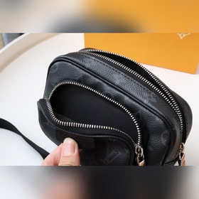LV OUTDOOR Ручная сумка через плечо Мужская модель： M30755 Сумка