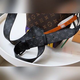 LV Артикул： M57966  Почтовая сумка Классическая сумка из смешан