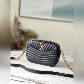 LV Модель： M58677 Сумка для фотоаппарата Изготовлена из гладкой