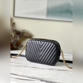 LV Модель： M58677 Сумка для фотоаппарата Изготовлена из гладкой
