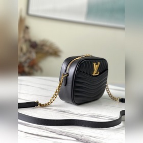 LV Модель： M58677 Сумка для фотоаппарата Изготовлена из гладкой