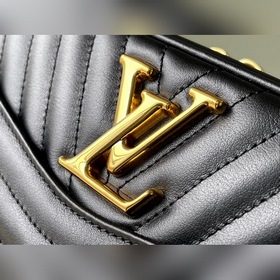 LV Модель： M58677 Сумка для фотоаппарата Изготовлена из гладкой