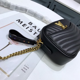 LV 【Фотосумка New Wave】 Артикул： M53682 Черный Одета в кожу тел