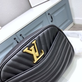 LV 【Фотосумка New Wave】 Артикул： M53682 Черный Одета в кожу тел